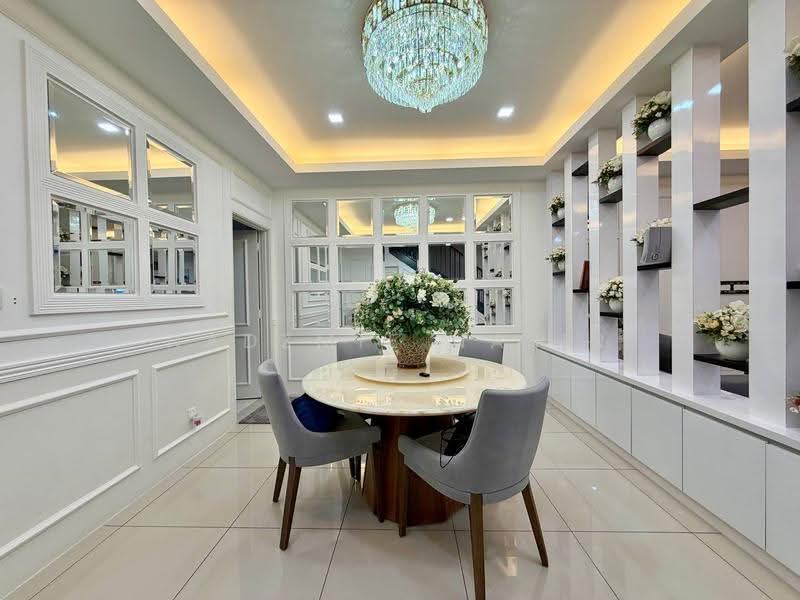 Rumah Teres 2-Tingkat untuk Dijual di Kuala Selangor (Selangor) - Nadzmie Nasir - Dining Room - PropertyGuru.com.my