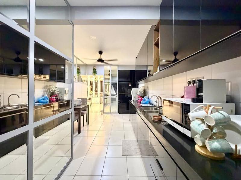 Rumah Teres 2-Tingkat untuk Dijual di Kuala Selangor (Selangor) - Nadzmie Nasir - Kitchen - PropertyGuru.com.my