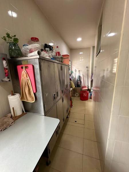 2-storey Terraced House for Sale in Taman Seri Austin (Tebrau) - Joyce Ong - Kitchen - PropertyGuru.com.my