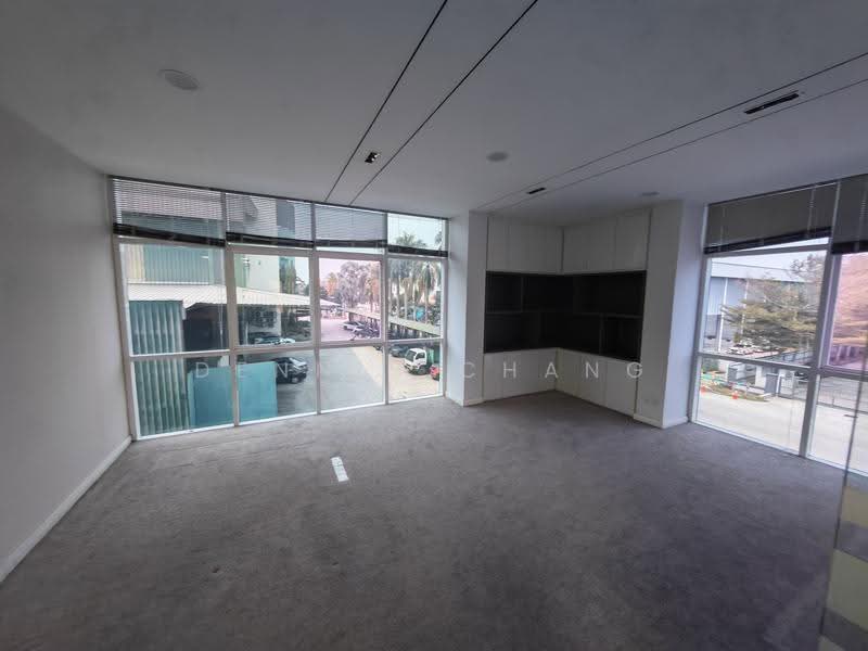 Retail Space for Rent in Kawasan Perindustrian Balakong (Balakong) - Dennis Chang - Interior - PropertyGuru.com.my