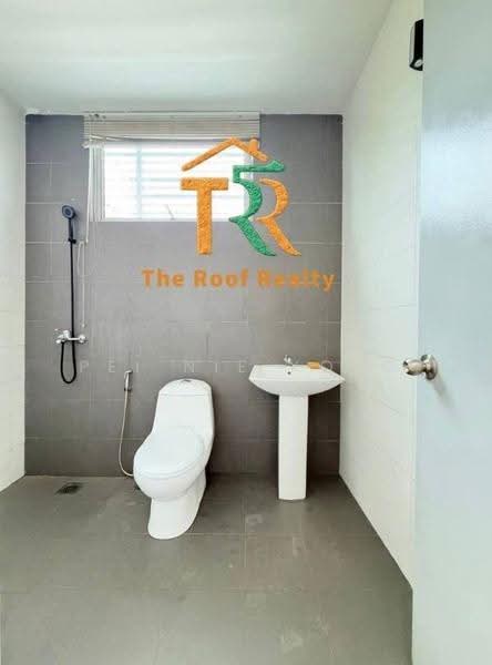 Rumah Teres 2-Tingkat untuk Disewa di Lopeng (Miri) - Pei Nie Kong - Bathroom - PropertyGuru.com.my