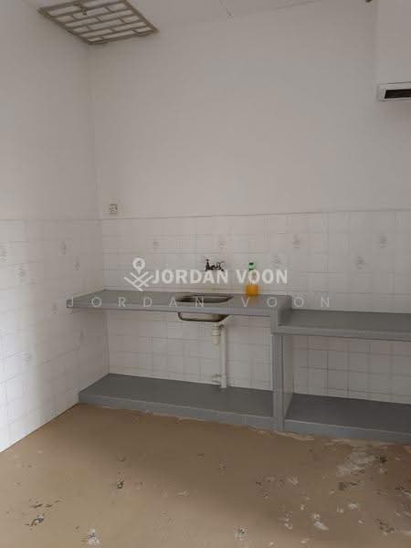 1-storey Terraced House for Sale in Tanjung Bungah (Penang) - Jordan Voon - Kitchen - PropertyGuru.com.my