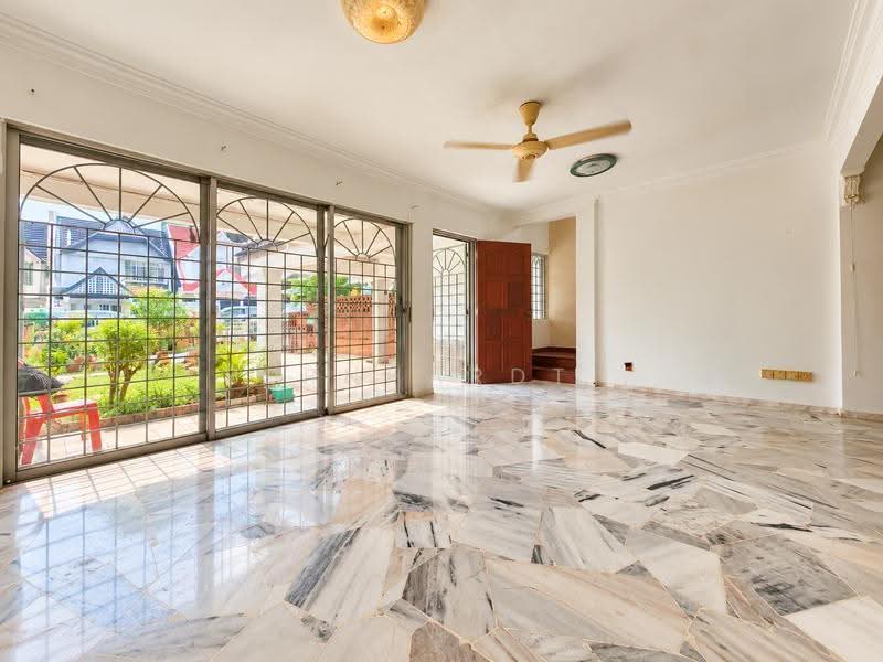 Rumah Teres untuk Dijual di Gasing Indah (Petaling Jaya) - Bernhardt . - Living Room - PropertyGuru.com.my