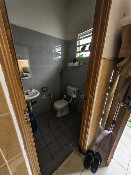 1-storey Terraced House for Sale in Desa Sri Qaseh (Sepang) - Zai Muda - PropertyGuru.com.my