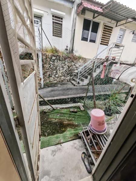 1-storey Terraced House for Sale in Desa Sri Qaseh (Sepang) - Zai Muda - PropertyGuru.com.my