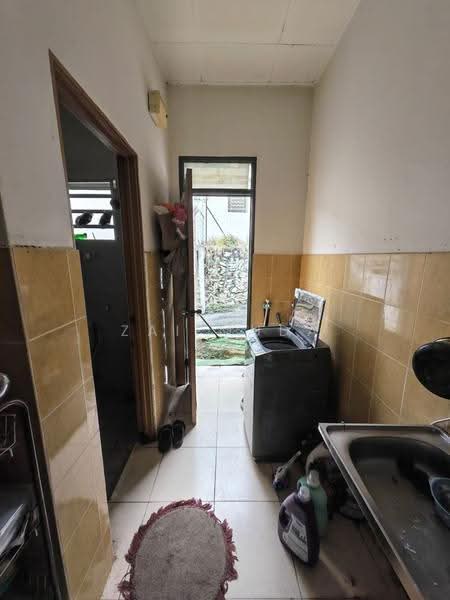1-storey Terraced House for Sale in Desa Sri Qaseh (Sepang) - Zai Muda - PropertyGuru.com.my