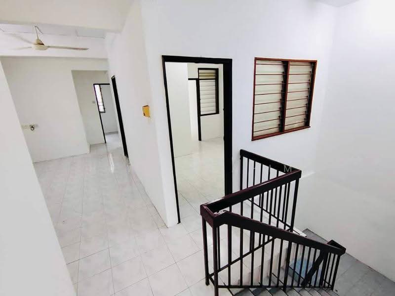Rumah Teres 2-Tingkat untuk Disewa di Bandar Baru Salak Tinggi (Sepang) - Hawa Ibrahim - Corridor - PropertyGuru.com.my