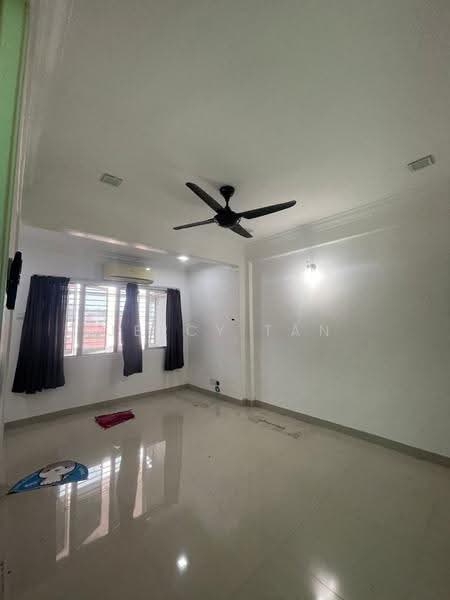 Rumah Teres 2-Tingkat untuk Dijual di Salak South (Kuala Lumpur) - Jercy Tan - Living Room - PropertyGuru.com.my