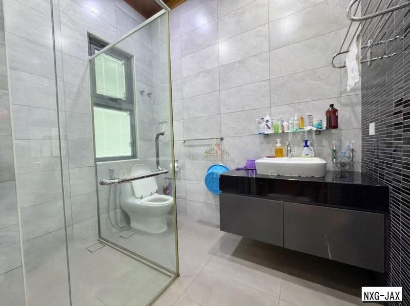 Bungalow House for Sale in Setia Eco Park (Setia Alam) - Darren Ng - Bathroom - PropertyGuru.com.my