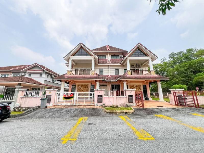 Rumah Berkembar untuk Dijual di Nilai (Negeri Sembilan) - Firdaus Husin - Exterior - PropertyGuru.com.my
