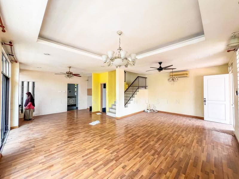 Rumah Berkembar untuk Dijual di Nilai (Negeri Sembilan) - Firdaus Husin - Living Room - PropertyGuru.com.my