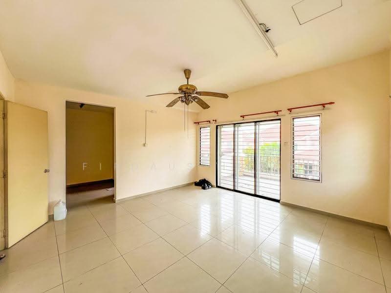 Rumah Berkembar untuk Dijual di Nilai (Negeri Sembilan) - Firdaus Husin - PropertyGuru.com.my