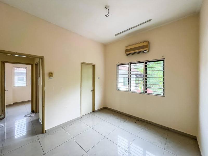 Rumah Berkembar untuk Dijual di Nilai (Negeri Sembilan) - Firdaus Husin - PropertyGuru.com.my