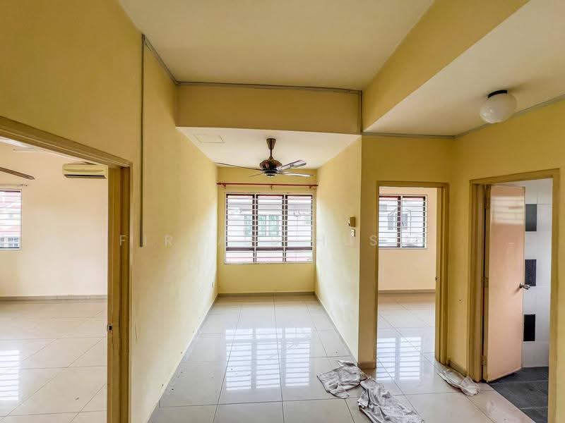 Rumah Berkembar untuk Dijual di Nilai (Negeri Sembilan) - Firdaus Husin - PropertyGuru.com.my