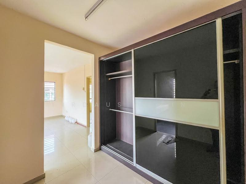 Rumah Berkembar untuk Dijual di Nilai (Negeri Sembilan) - Firdaus Husin - PropertyGuru.com.my