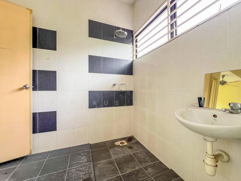 Rumah Berkembar untuk Dijual di Nilai (Negeri Sembilan) - Firdaus Husin - PropertyGuru.com.my