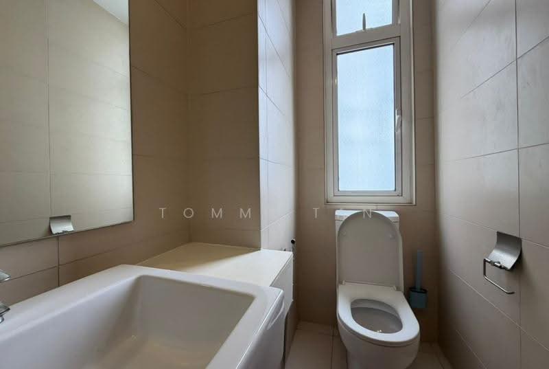 Kondominium untuk Disewa di Sri Putramas III / Royal Regent - TOMMY TAN - Bathroom - PropertyGuru.com.my