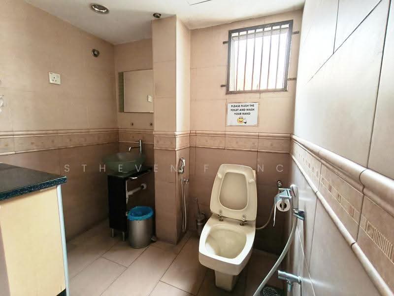 Shop / Office for Sale in Taman Wangsa Melawati (Setapak) - Stheven Francis - Bathroom - PropertyGuru.com.my