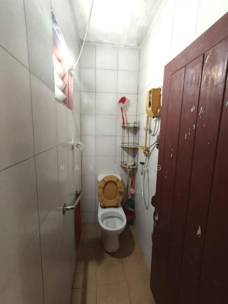 1-storey Terraced House for Sale in Taman Abad (Johor Bahru) - Ray Tung - Bathroom - PropertyGuru.com.my