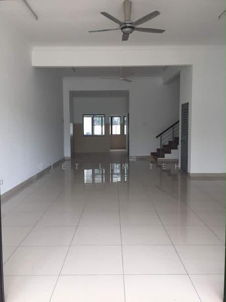 Rumah Teres 2-Tingkat untuk Dijual di Bandar Puteri Puchong (Puchong) - Siet Lim Teh - Living Room - PropertyGuru.com.my
