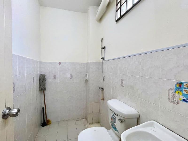 Rumah Teres 2-Tingkat untuk Dijual di Sungai Ara (Penang) - Welwits Sim - Bathroom - PropertyGuru.com.my