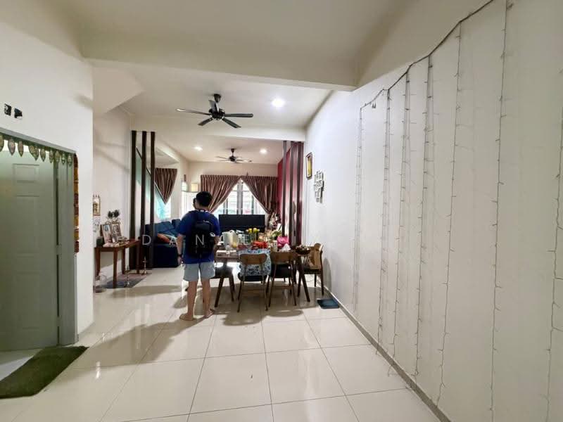 Rumah Teres 2-Tingkat untuk Dijual di Taman Pulai Jaya (Kulai) - Daniel Yong - Living Room - PropertyGuru.com.my