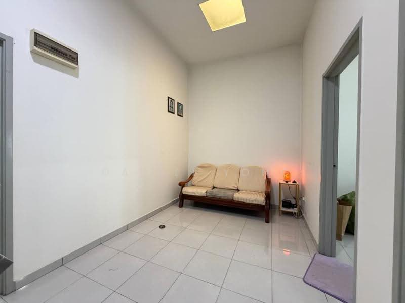 Rumah Teres 2-Tingkat untuk Dijual di Taman Pulai Jaya (Kulai) - Daniel Yong - Living Room - PropertyGuru.com.my