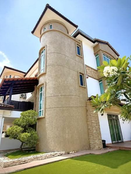 3-storey Terraced House for Sale in Tanjung Bungah (Penang) - Chris Teoh - Exterior - PropertyGuru.com.my