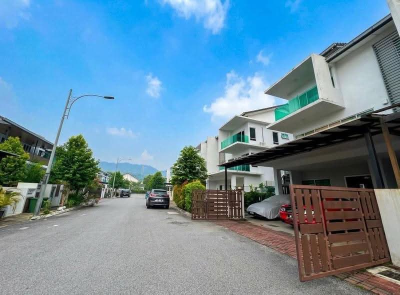 Rumah Berkembar untuk Dijual di Kajang (Selangor) - Fazri . - Exterior - PropertyGuru.com.my