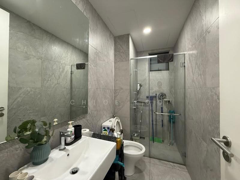 Kediaman Servis untuk Dijual di The Goodwood Residence - Chloe Koo - Bathroom - PropertyGuru.com.my