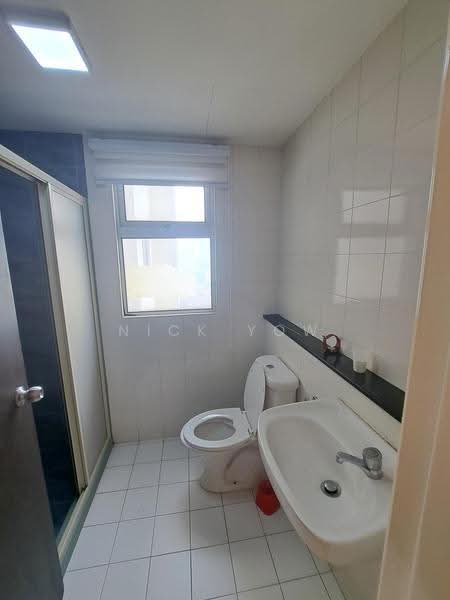 Kondominium untuk Disewa di The Tamarind - Nick Yow - Bathroom - PropertyGuru.com.my