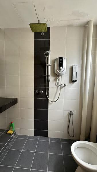 Condominium for Sale at Garden City Straits - NS Han - Bathroom - PropertyGuru.com.my