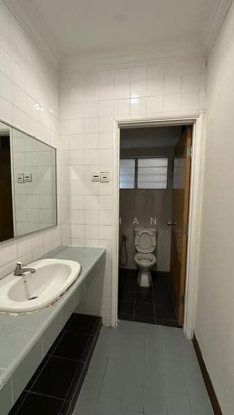 Condominium for Sale at Garden City Straits - NS Han - Bathroom - PropertyGuru.com.my