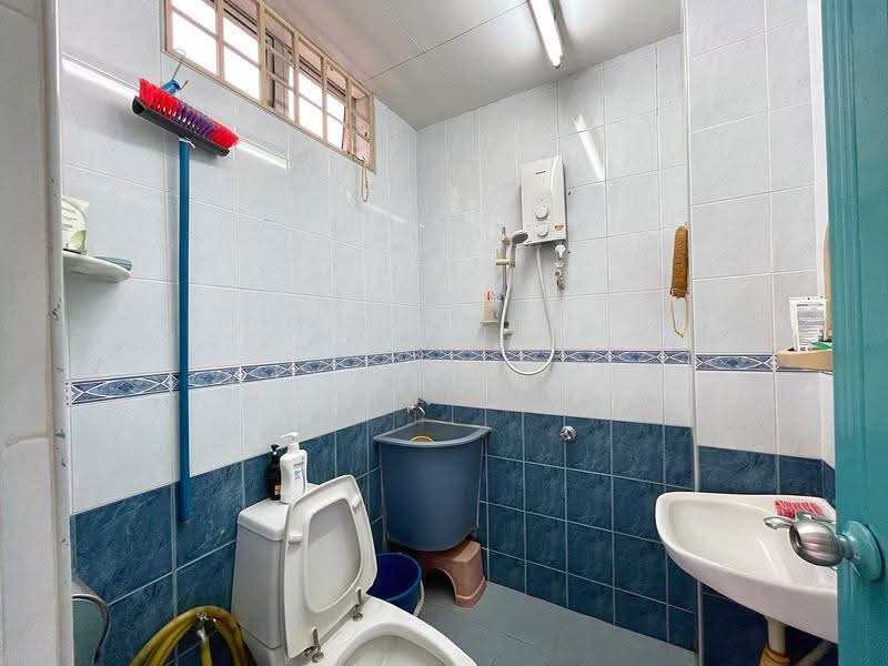 Rumah Teres 2-Tingkat untuk Dijual di Sungai Ara (Penang) - Welwits Sim - Bathroom - PropertyGuru.com.my