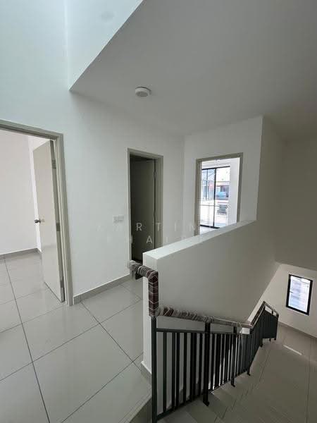 2-storey Terraced House for Rent in Telok Panglima Garang (Selangor) - Kartini Khairi - Corridor - PropertyGuru.com.my