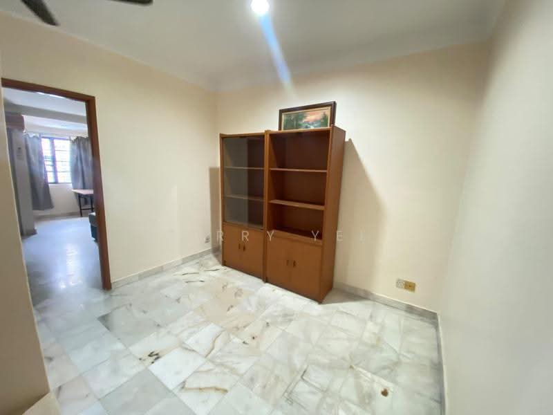 2-storey Terraced House for Sale in Sri Petaling (Kuala Lumpur) - Terry Yee - Living Room - PropertyGuru.com.my