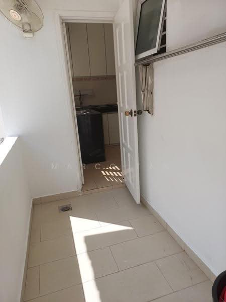 2-storey Terraced House for Rent in Bandar Putra Permai (Seri Kembangan) - Marco Tan - Kitchen - PropertyGuru.com.my