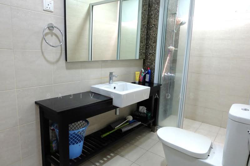 Rumah Banglo untuk Dijual di Damansara Heights (Kuala Lumpur) - Sajiv Shivadas - Bathroom - PropertyGuru.com.my