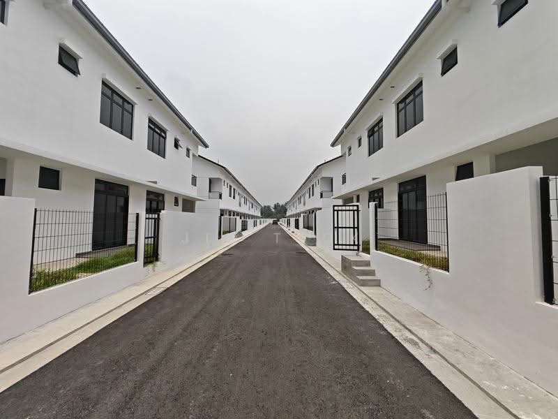 2-storey Terraced House for Sale in Taman Impian Emas (Skudai) - Jin Teok - Exterior - PropertyGuru.com.my