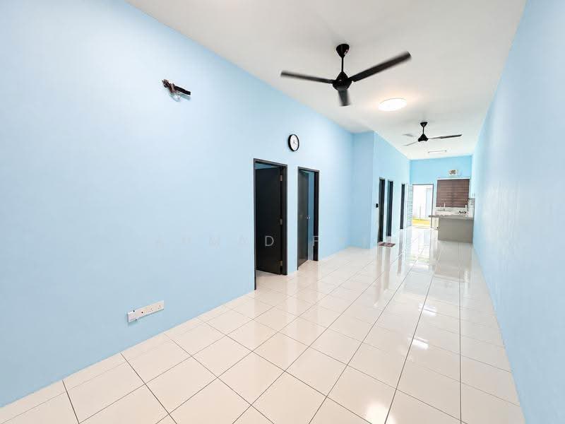 1-storey Terraced House for Rent in Dengkil (Selangor) - Ahmad Faiz - Living Room - PropertyGuru.com.my