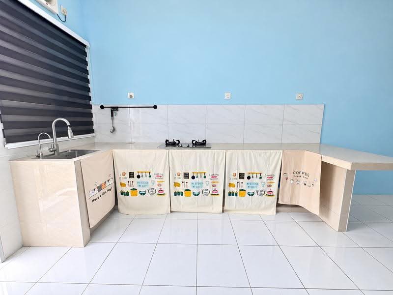 1-storey Terraced House for Rent in Dengkil (Selangor) - Ahmad Faiz - Kitchen - PropertyGuru.com.my