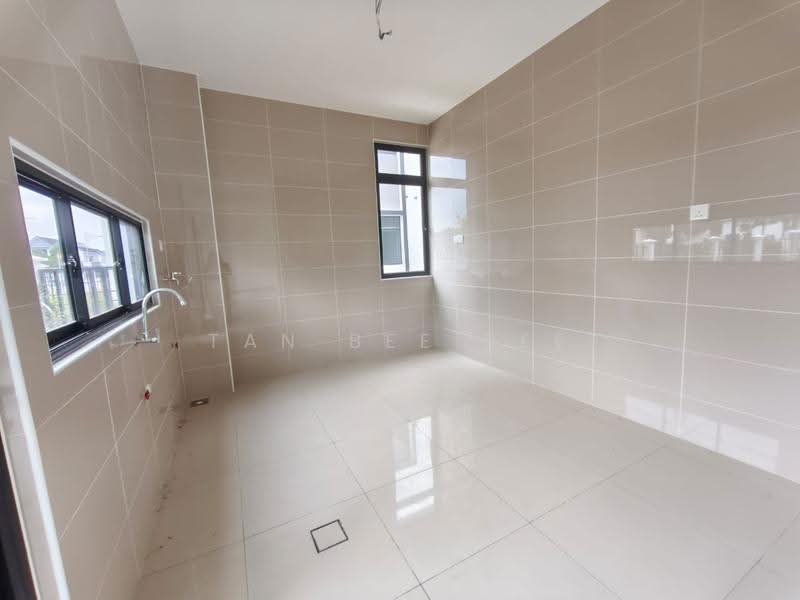 Cluster House for Sale in Taman Ekoflora (Johor Bahru) - Tan Bee Bee - Kitchen - PropertyGuru.com.my