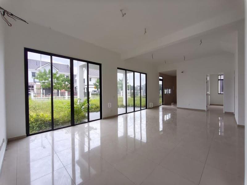 Cluster House for Sale in Taman Ekoflora (Johor Bahru) - Tan Bee Bee - Living Room - PropertyGuru.com.my