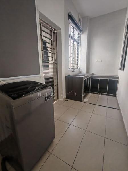 Rumah Teres 2-Tingkat untuk Disewa di Bukit Indah (Iskandar Puteri (Nusajaya)) - Janice Yong - Kitchen - PropertyGuru.com.my