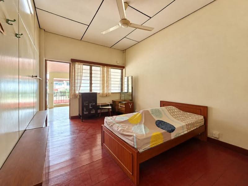 Semi-Detached House for Rent in Taman Guan Joo Seng (Jelutong) - Lilly . - Bedroom - PropertyGuru.com.my