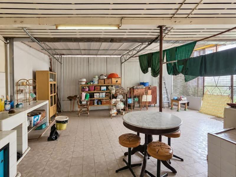 Semi-Detached House for Rent in Taman Guan Joo Seng (Jelutong) - Lilly . - PropertyGuru.com.my
