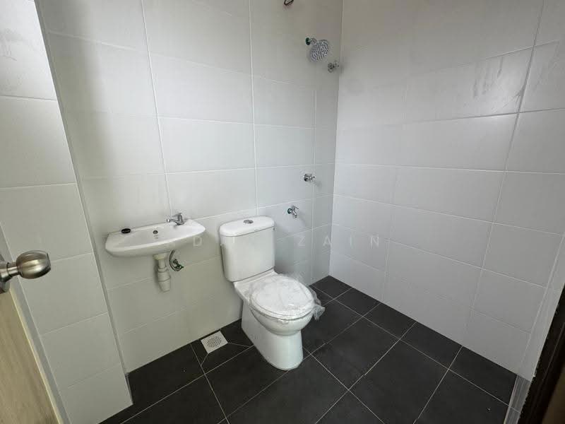 2-storey Terraced House for Sale in Taman Harmoni Utama (Shah Alam) - Adaw Zain - Bathroom - PropertyGuru.com.my