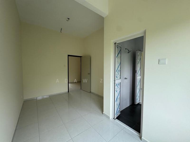 2-storey Terraced House for Sale in Taman Harmoni Utama (Shah Alam) - Adaw Zain - Bathroom - PropertyGuru.com.my