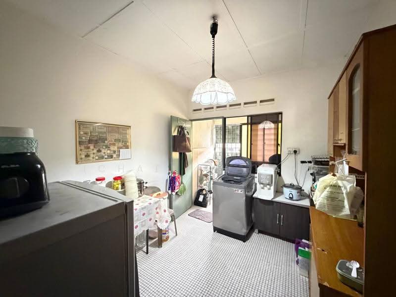 Rumah Teres 1-Tingkat untuk Dijual di Taman Kempas (Tampoi) - Michael Ah Kang - Kitchen - PropertyGuru.com.my