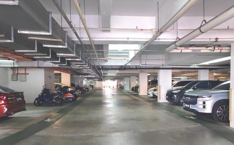 Shop / Office for Sale in Jalan Ipoh (Kuala Lumpur) - Eric Chu - Car Park - PropertyGuru.com.my